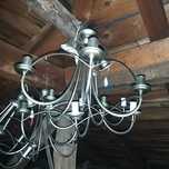 Se vinde patru lustre vechi