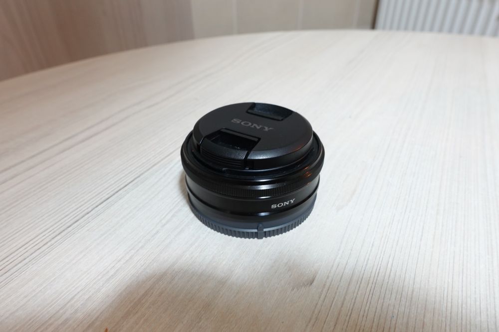 Obiectiv Sony E 20 mm f 2.8 + Convertor ultra wide Sony VCL-ECU2 16 mm