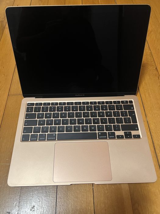 Macbook Air 13 2020, A2179,256 SSD, 8GB RAM,85 cicluri