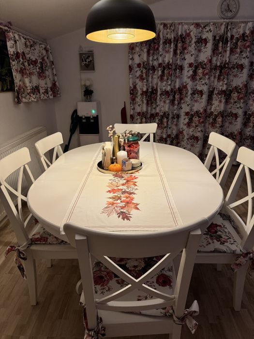 Masa cu 6 scaune IKEA