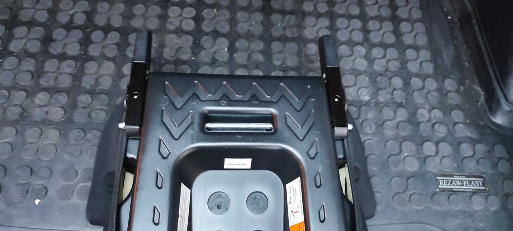 Детско столче за автомобил Moni Officer Izofix