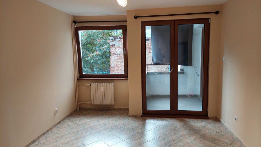 Давам под наем двустаен необзаведен апратмент близо до бул. Дондуков