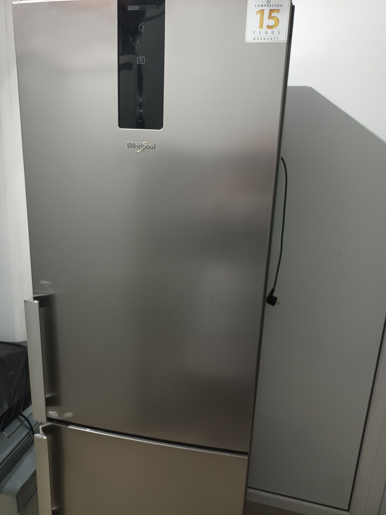 Combina frigorifica Whirlpool No Frost