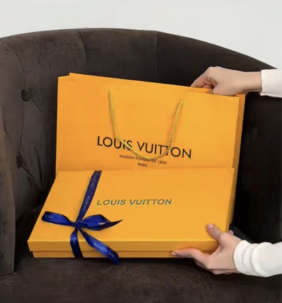 Шарф от GUCCI и Louis Vuitton