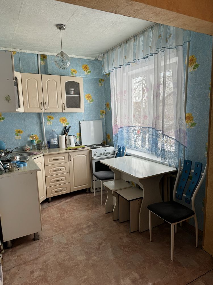 Продам трехкомнатную