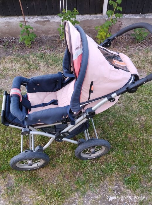Vând cărucior knorr +cadou scoica