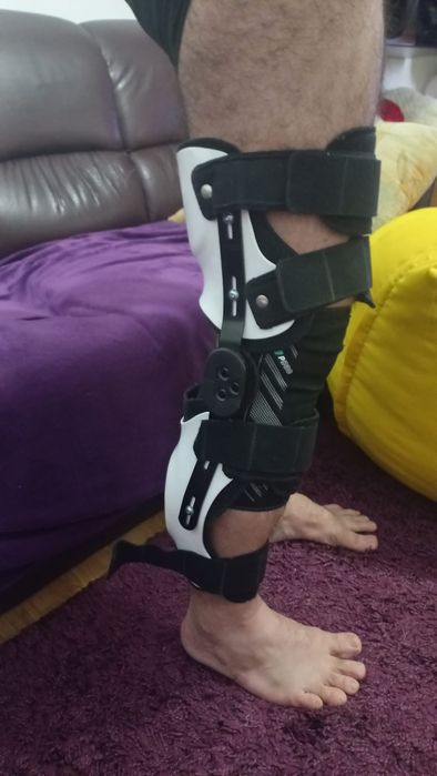 Orteza genunchi drept