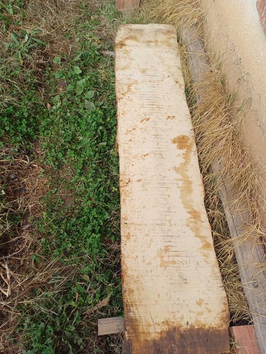 Дървен материал сух