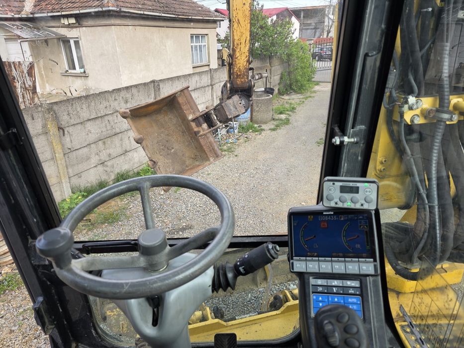 Excavator Komatsu 13.5 tone