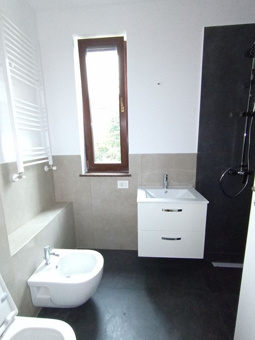 De vânzare apt cu 2 camere,in bloc nou,cu lift