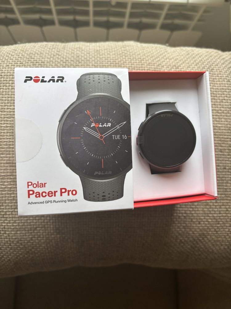 Смарт часовник с GPS - POLAR PACER PRO