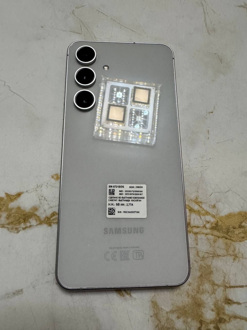 Продаётся samsung s24 fe