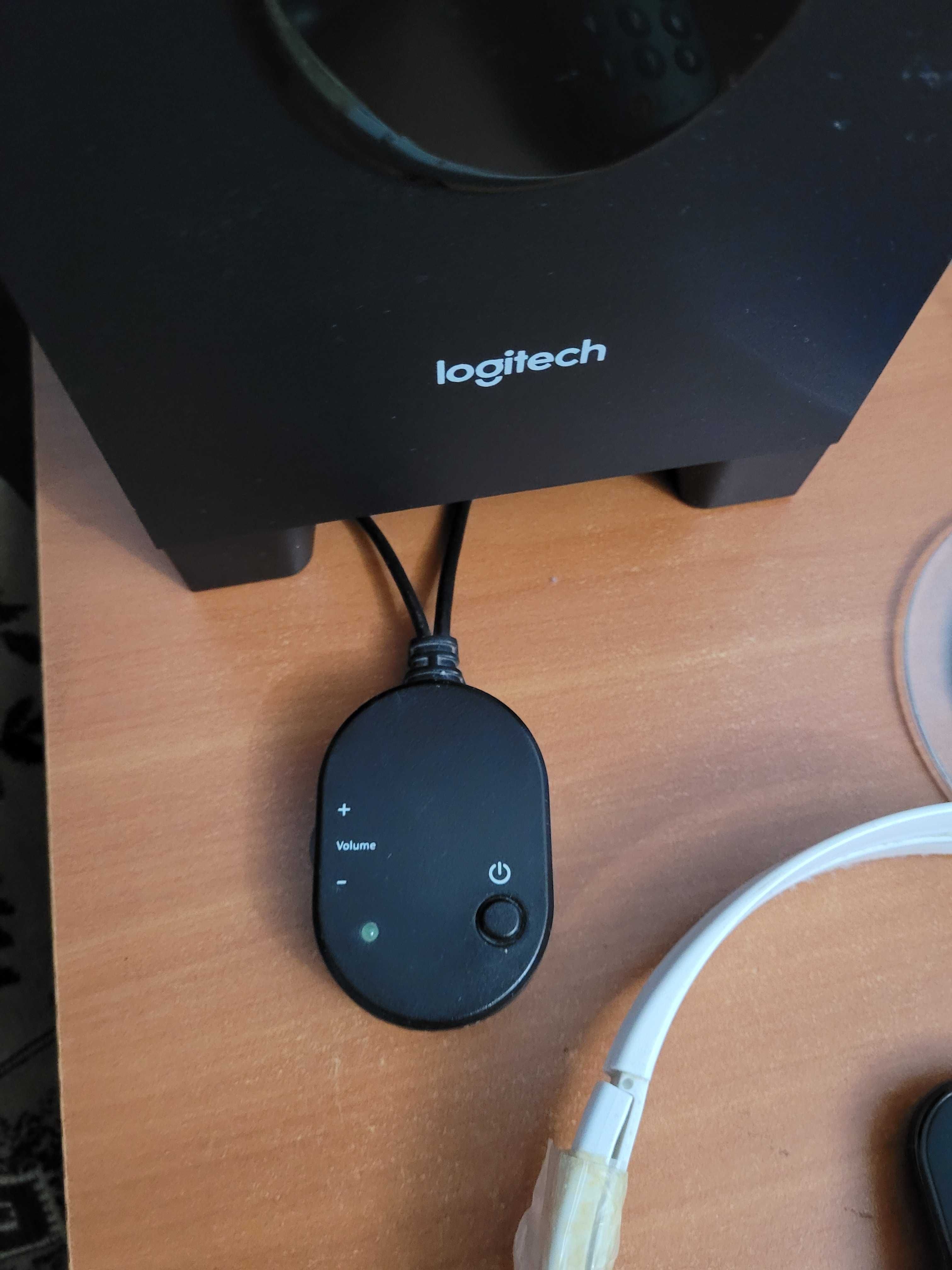 Boxe Logitech 2.1 , sistem audio subwoofer + 2 boxe