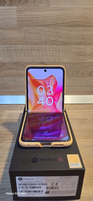 Motorola Razr 50 Ultra 12/512