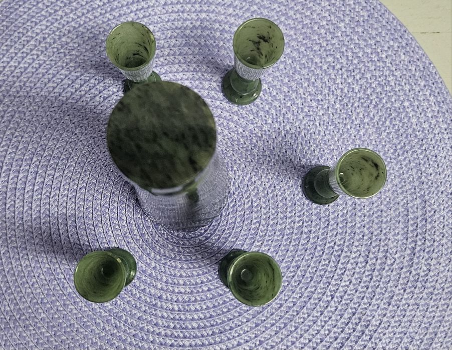 Нефритен Сервиз за напитки - алкохол.