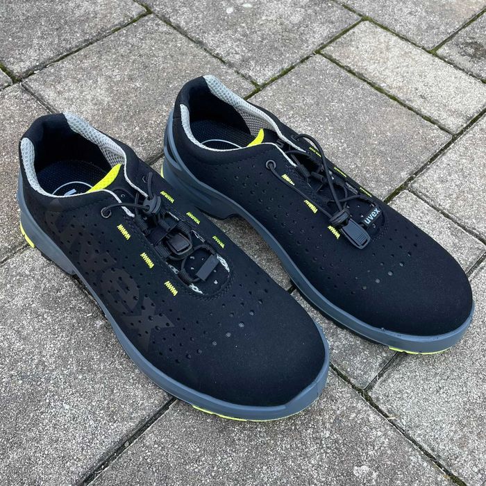 Pantofi de protecție Uvex 1 85438 S1 SRC – noi, mărimea 44 EU