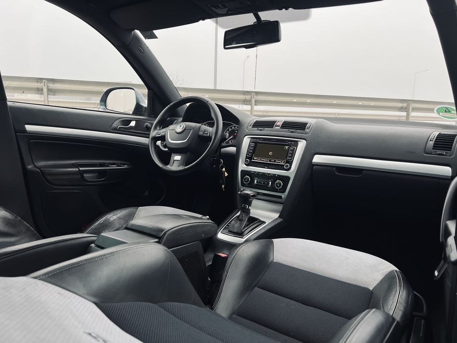 Skoda Octavia VRS / 2012 / Automata 170Cp