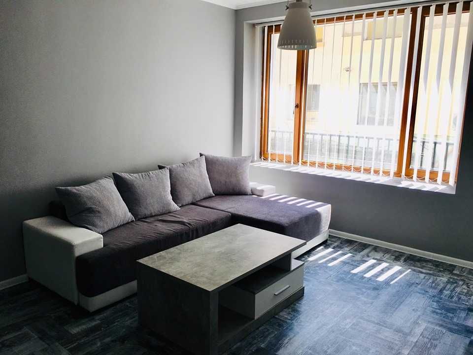 Дава се под наем Двустаен апартамент в Бургас, Център - 60 кв.м за 325 € - Снимка #7