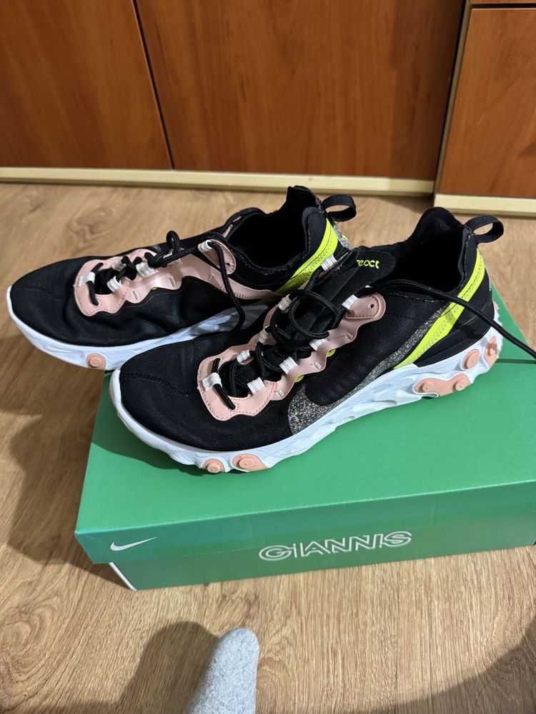 Nike React Element 55