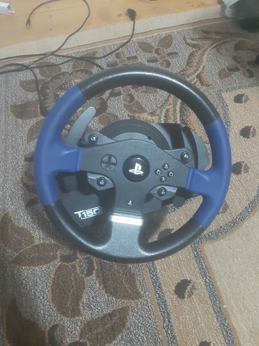 Volan se gaming thrustmaster t150