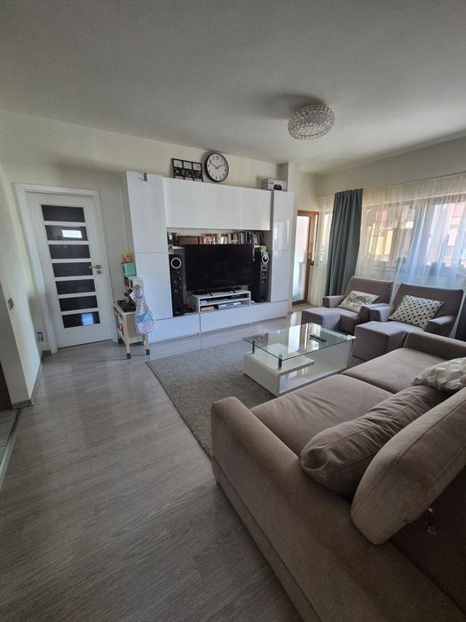 Apartament 3 camere OTOPENI Central, utilat complet, parcare inclusa