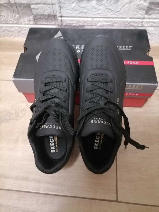 Маратонки Skechers