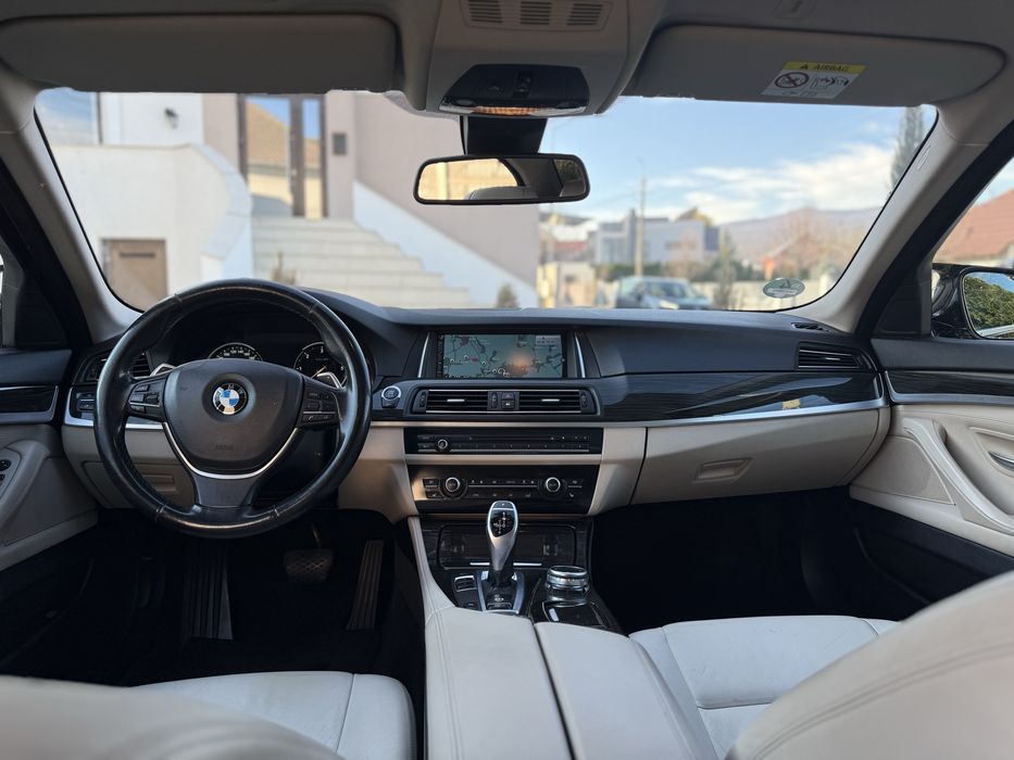 BMW Seria 5 2016  / F10  / 525D / Digital / Trapa / Luxury
