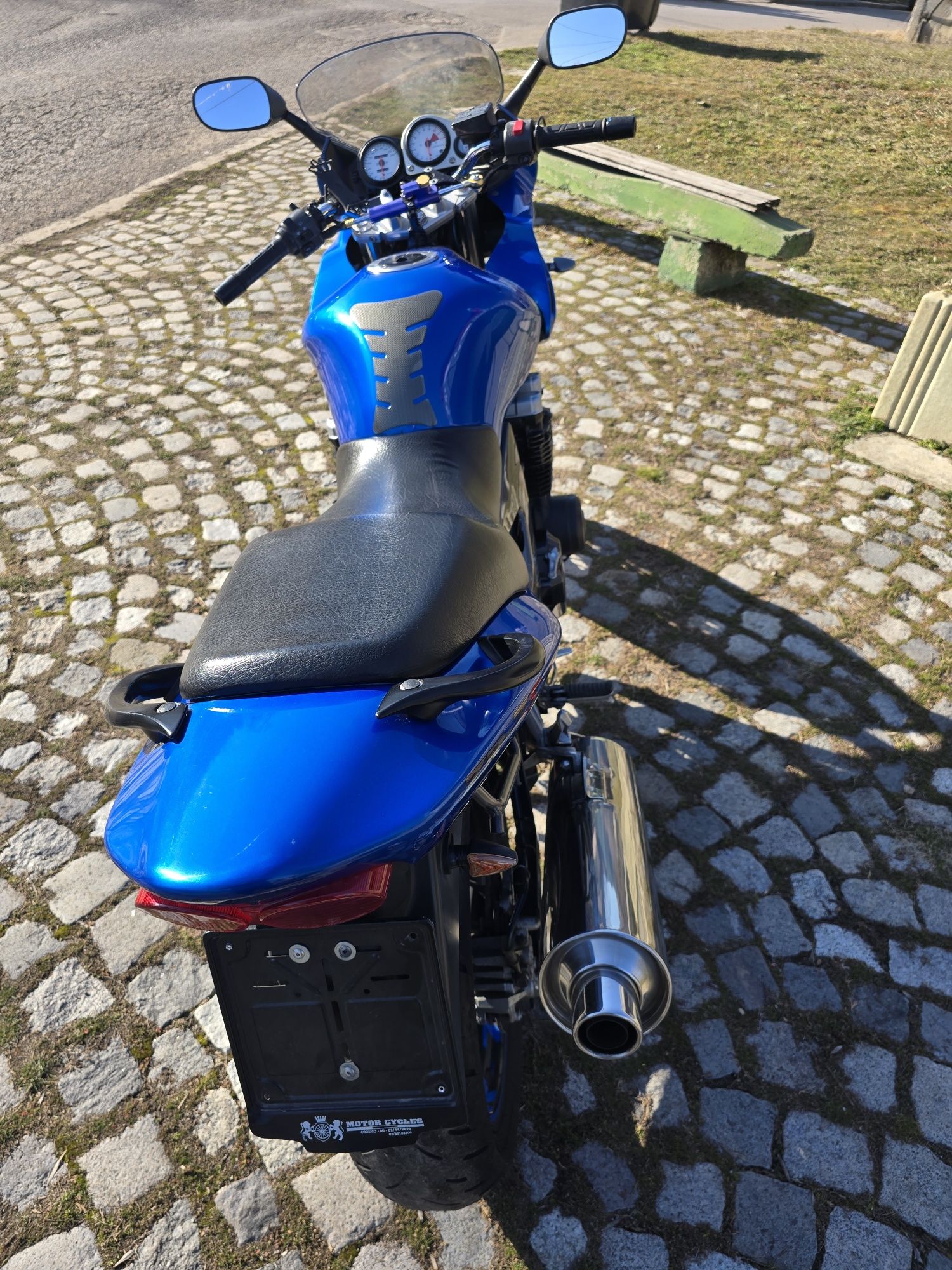 Kawasaki Zr7s 750