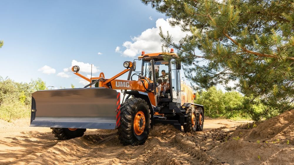 Автогрейдер AG-140V28