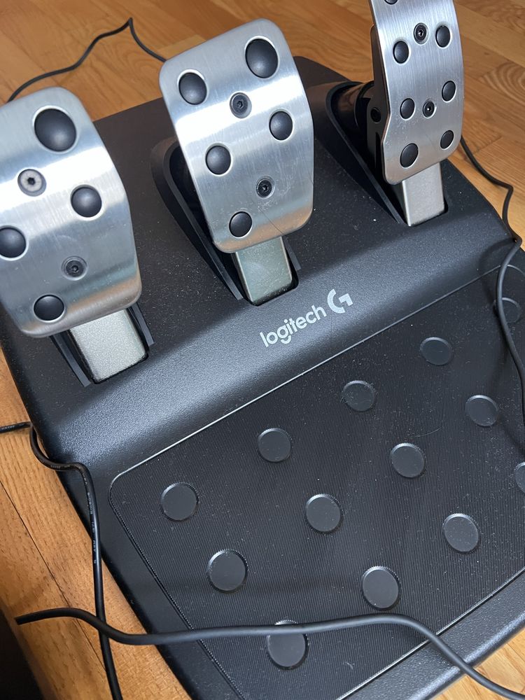 Волан с педали Logitech G29 черен PC PS4 PS5 , подарък слушалки