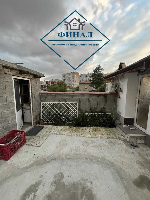 Продава се Къща в Шумен, Топхане - 70 кв.м за 1093 €/кв.м - Снимка #2