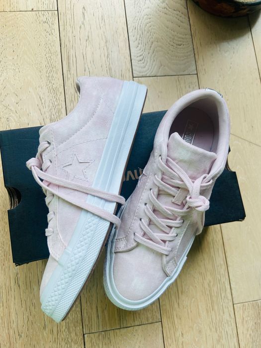 Converse One Star Ox Barely Rose & White/ велурени кецове