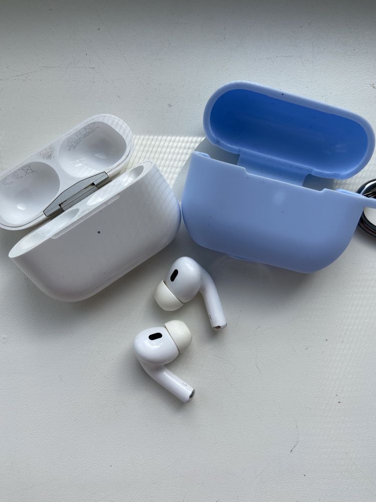 наушники AirPods Pro