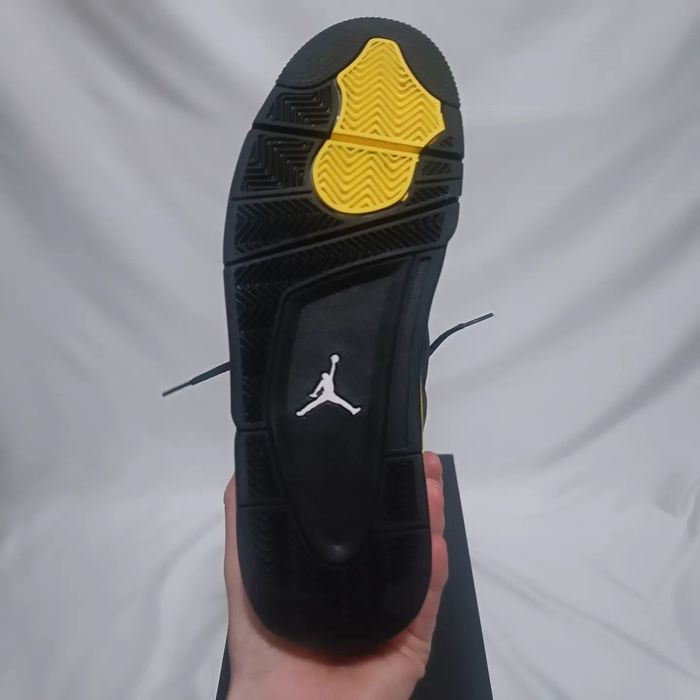 Jordan 4 Yellow Thunder