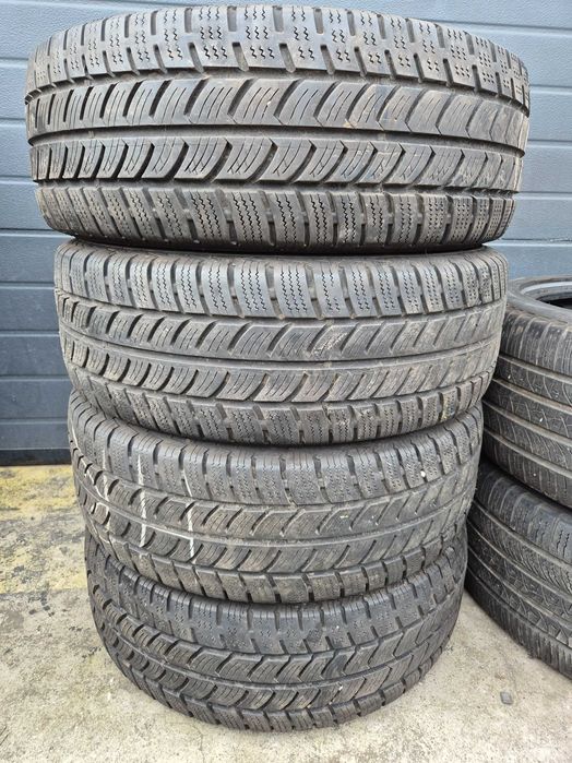 4 Anvelope de IARNA - 235/65/16C - Continental - APP NOI - DOT 2022 !