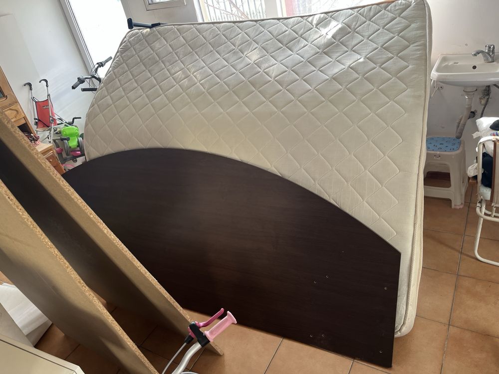 Pat cu saltea inclusa 210X180