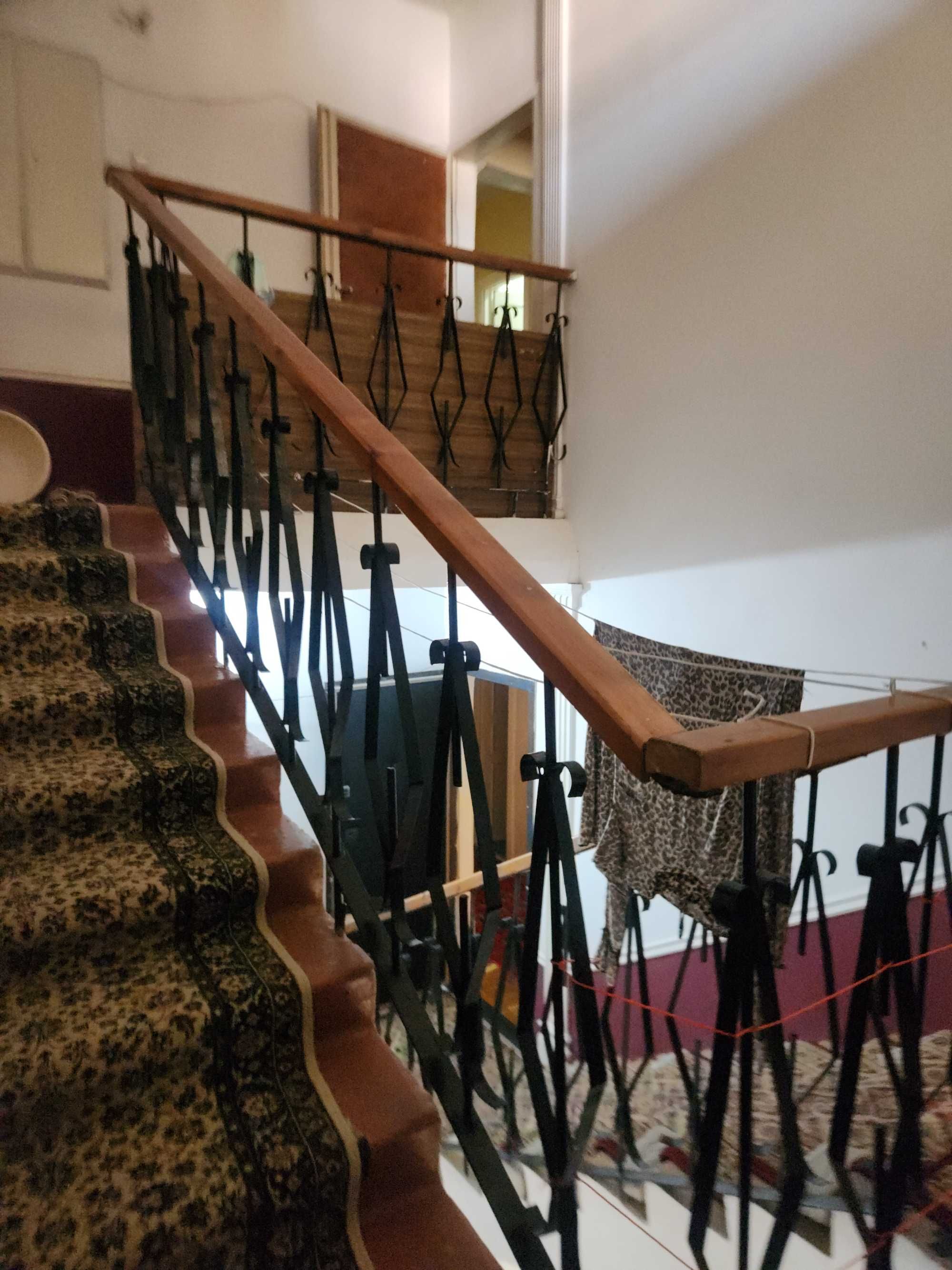 Olmozor tumani Nurafshon 4-Do'm, 4-xonadon, 2-qavat, 150m² sotiladi