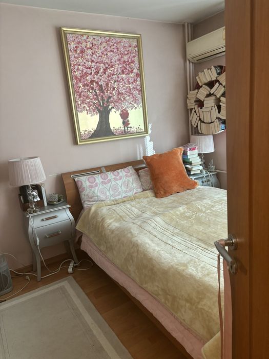 Продава се Тристаен апартамент в София, Оборище - 60 кв.м за 5000 €/кв.м - Снимка #2
