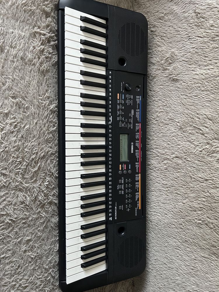 Синтезатор YAMAHA E263