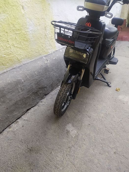 Скутер сотилади срочна янги