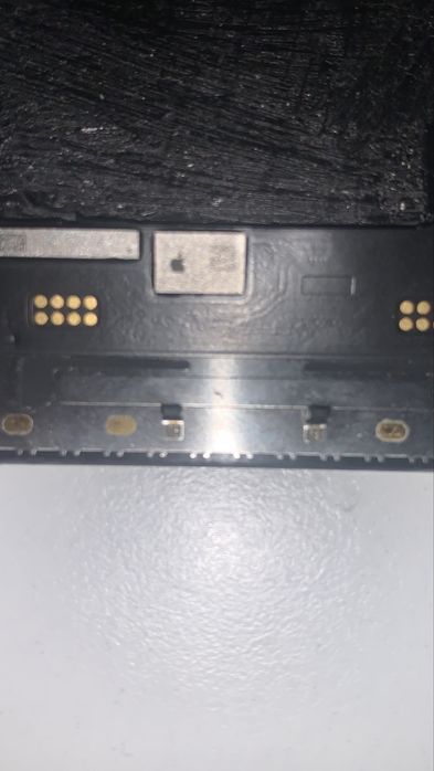 Vând urgent display ORIGINAL pentru iPhone 13, functional