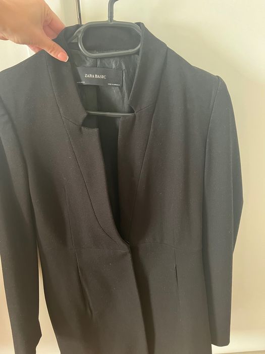 Официално черно дълго сако ZARA