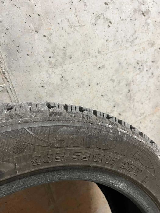 4 броя зимни гуми Firestone 205/55/17