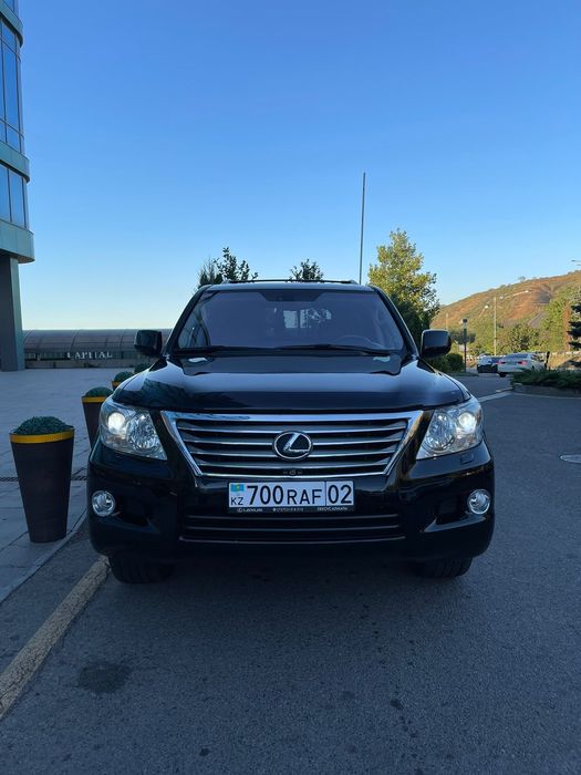 Аренда авто Лексус 570 прокат автомобилей Lexus 570