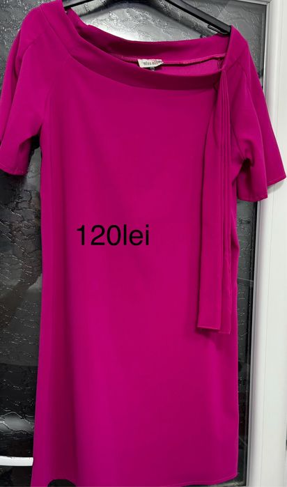 Rochita fucsia si salopeta eleganta