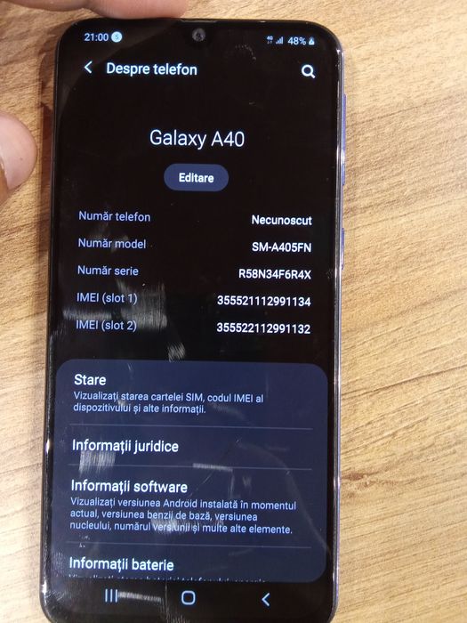 Vând schimb doua telefoane Samsung A40 ecranul puțin crapat