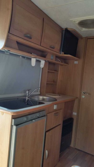 Vând Autorulota MC Louis /Fiat ducato 2.3 jtd 2006,6 locuri de dormit