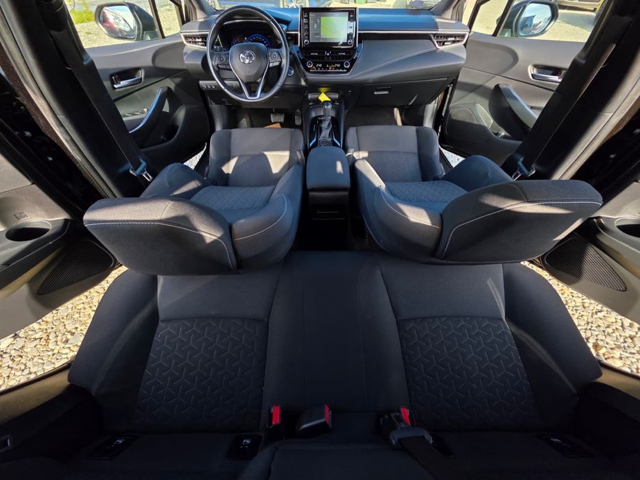 Toyota Corolla Hybrid //Rate//