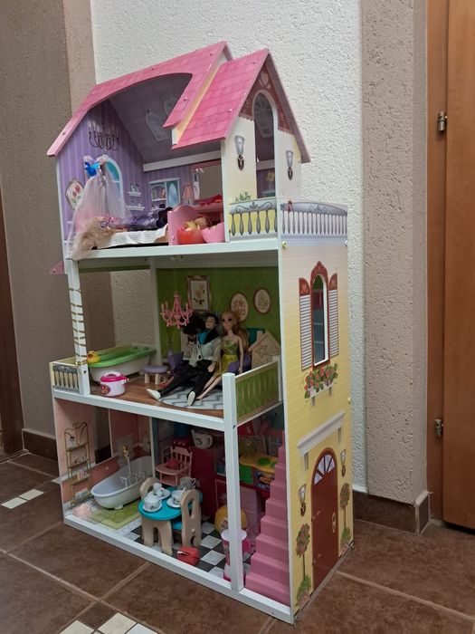 Căsuță de păpuși