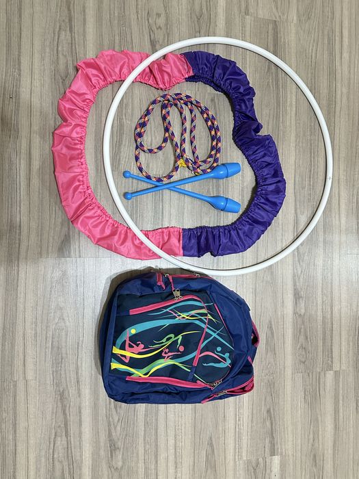 Яркий рюкзак для художественной гимнастики, обруч